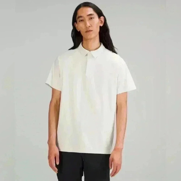 Lululemon  🍋 stretch golf polo - Picture 1 of 4